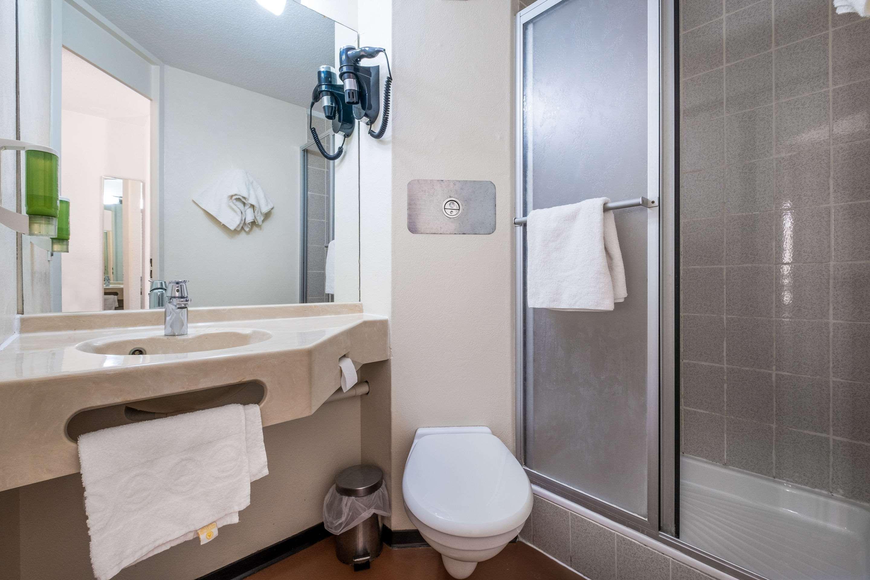 B&B Hotel Marne-La-Vallee Chelles Chelles  Exteriör bild